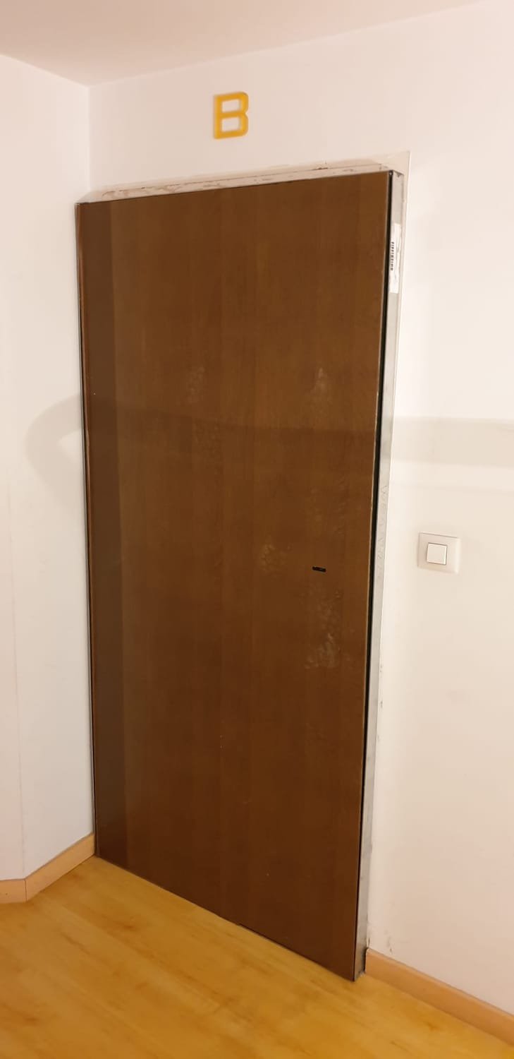 Instalación de puertas antiokupa